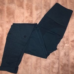 Lululemon Ebb and flow 7/8 leggings size 2